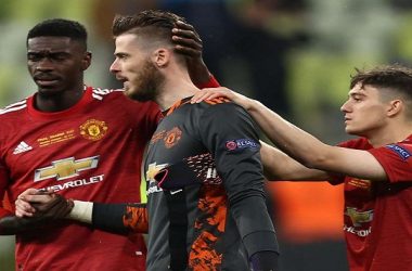 Social media roundup: Manu United lose UEL final, broke-shaming wars, another investment scam and other stories