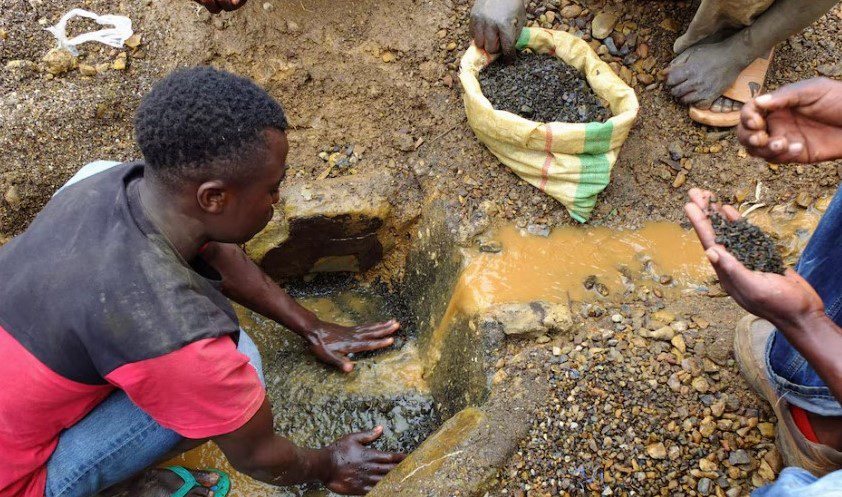 Lawsuit against Apple on claims of illegal mining in DR Congo