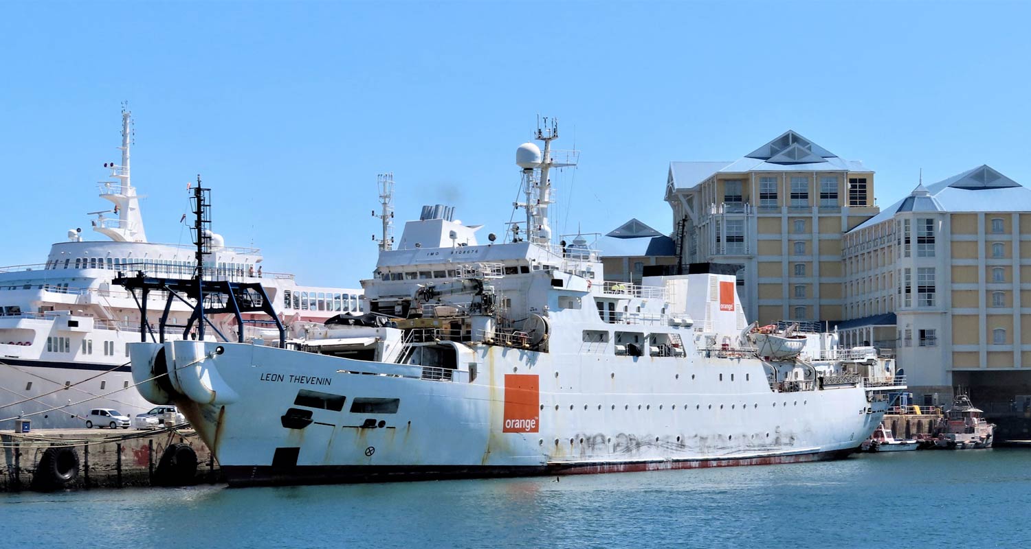ITU warns Africa is vulnerable to prolonged internet outages Submarin cable repair: The Léon Thévenin in Cape Town