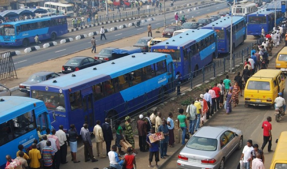 Lagos to prosecute commuters paying cash on BRT, BRI buses from August 1