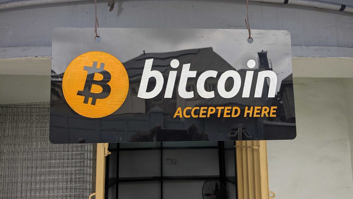 I accept Bitcoin, people show me their Bitcoin wallets and still pay with cash - Lagos businessman
